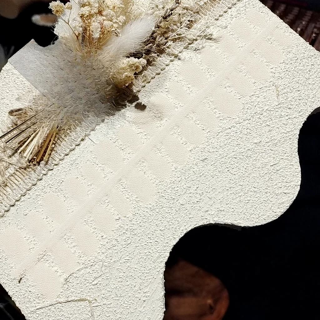 Kratki nalepni nohti z mačjim očesom, vzorcem srca in ognjemeta