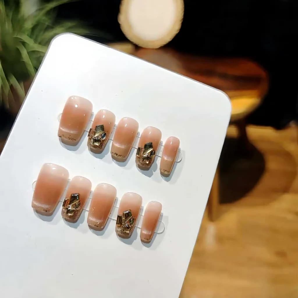 Nalepne nohte mačje oko blush s kristalčki, kratka krsta, 30 kosov