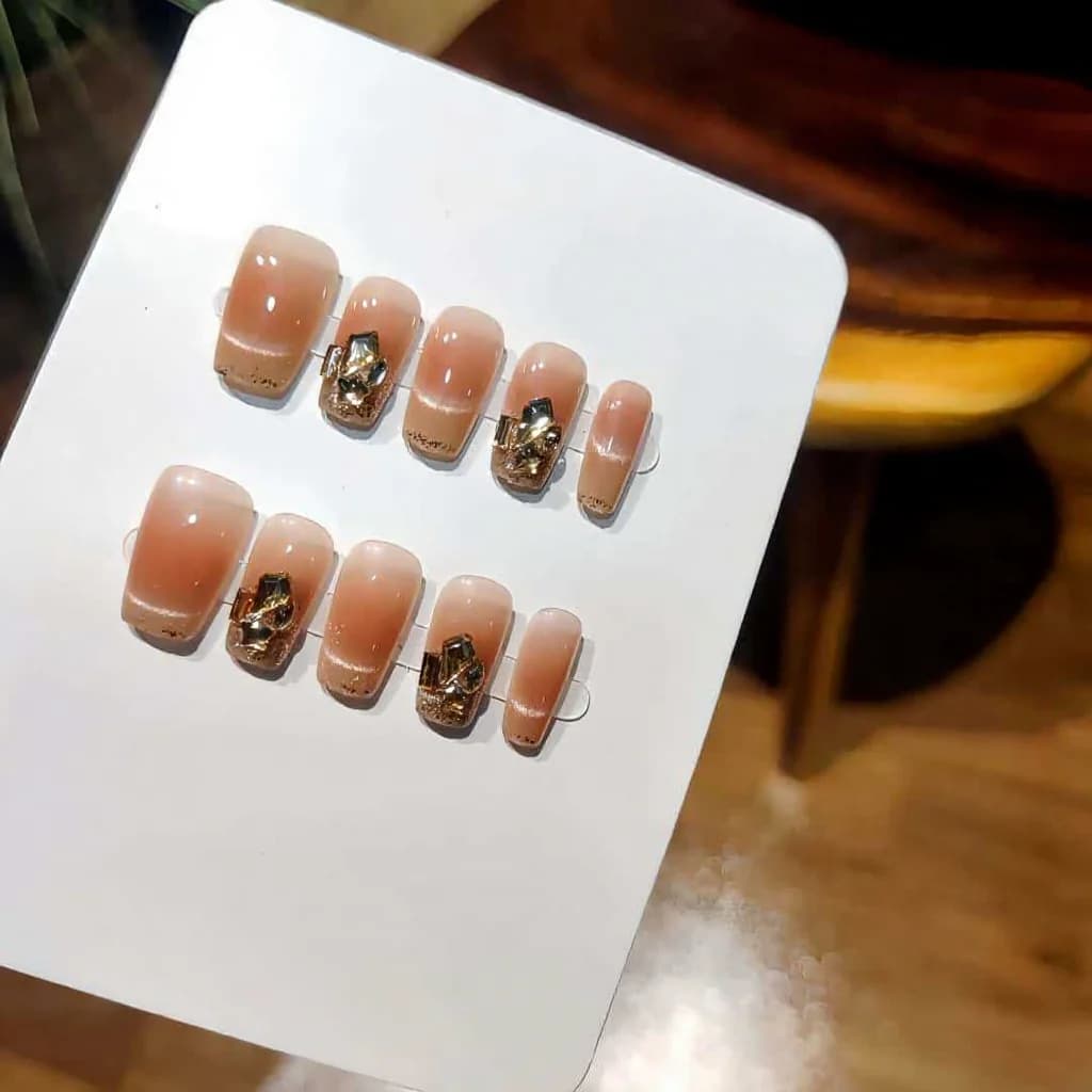 Nalepne nohte mačje oko blush s kristalčki, kratka krsta, 30 kosov