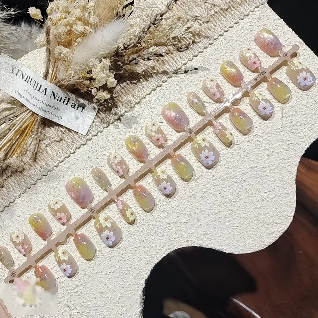 Cvetlični umetni nohti mačje oko kratka oblika ballerina