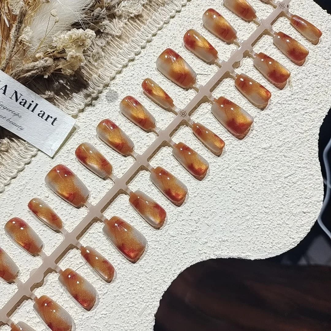 Jantarni mačje oko nalepni nohti kratki coffin ballerina