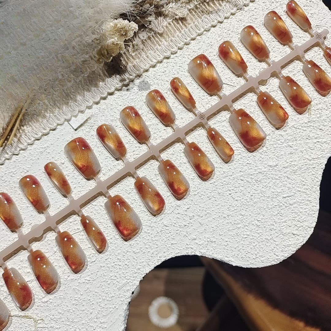 Jantarni mačje oko nalepni nohti kratki coffin ballerina